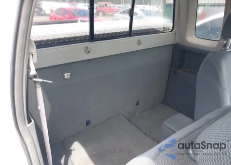 2004 Nissan Frontier Desert Runner Xe-V6 from USA, damaged, VIN 1N6ED26T44C428811